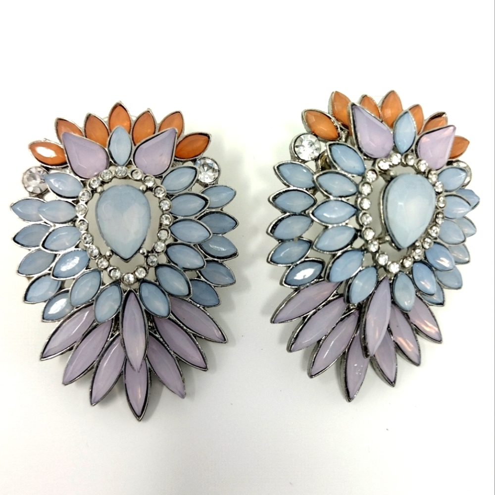 ✨4 for $20 Jewelry ✨ | H&M | Multicolor Stud Earrings